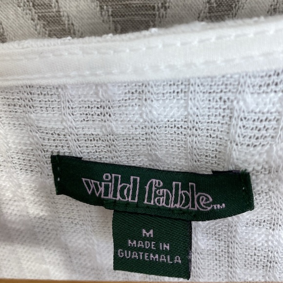 Wild Fable Long Sleeve Cop Top With Bodice Details Size: Medium - Picture 3 of 3